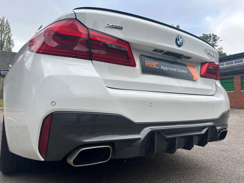 BMW 5 SERIES