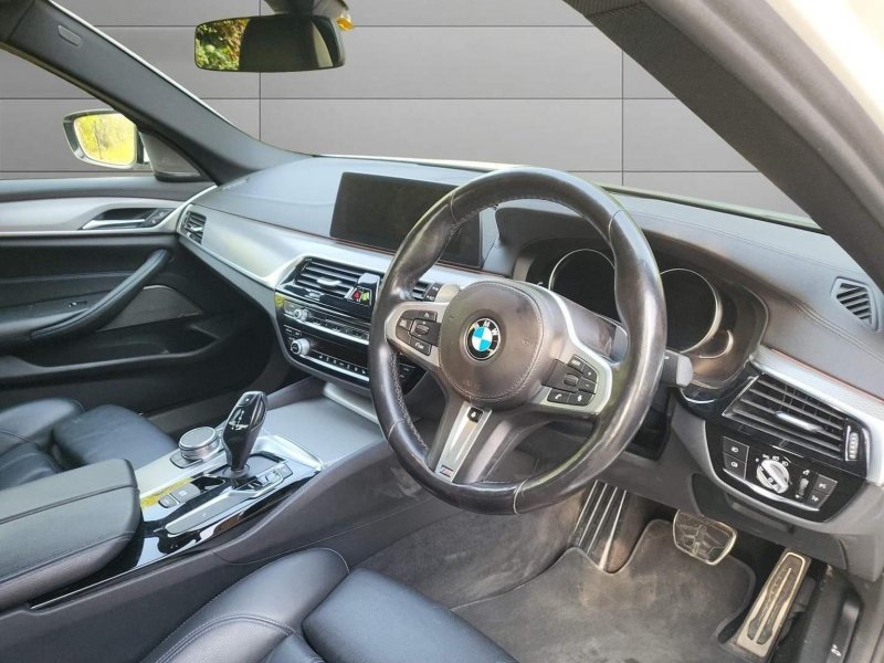 BMW 5 SERIES