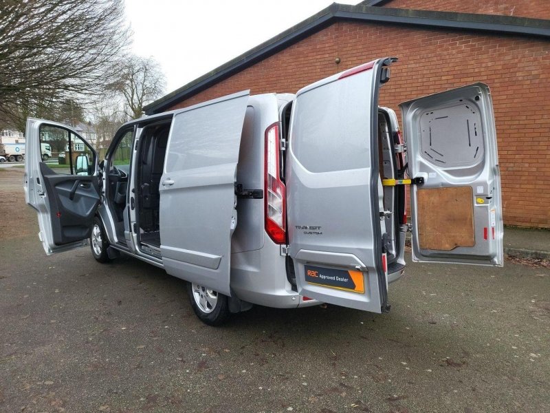 FORD TRANSIT CUSTOM