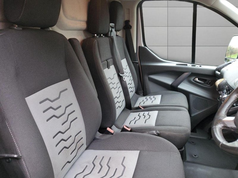 FORD TRANSIT CUSTOM