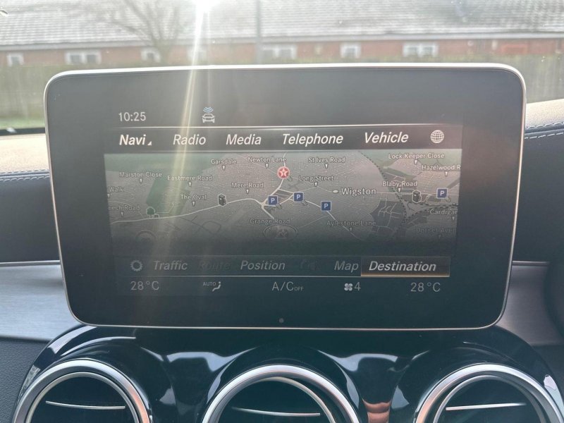MERCEDES-BENZ C CLASS