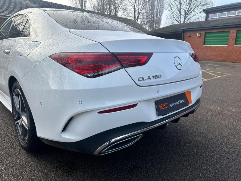 MERCEDES-BENZ CLA