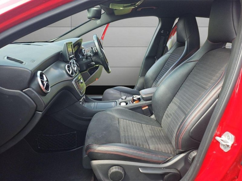 MERCEDES-BENZ GLA CLASS