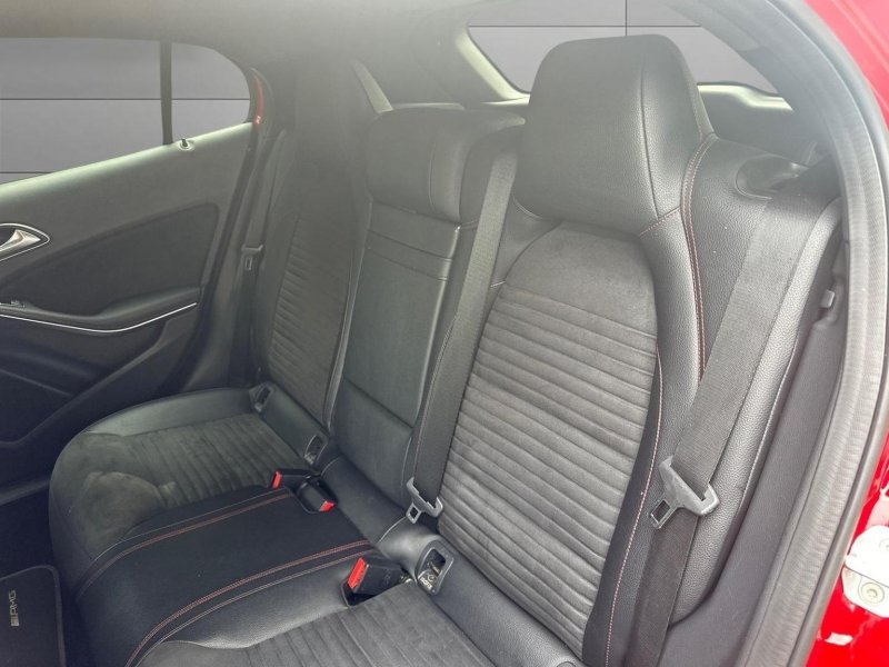 MERCEDES-BENZ GLA CLASS