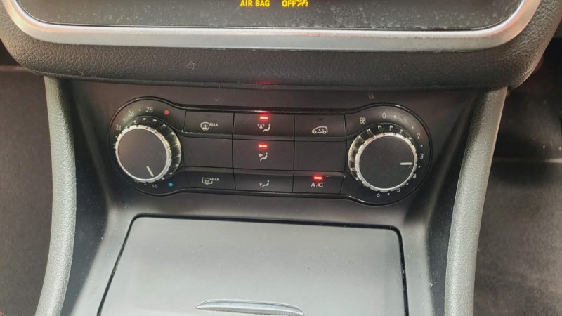 MERCEDES-BENZ GLA CLASS