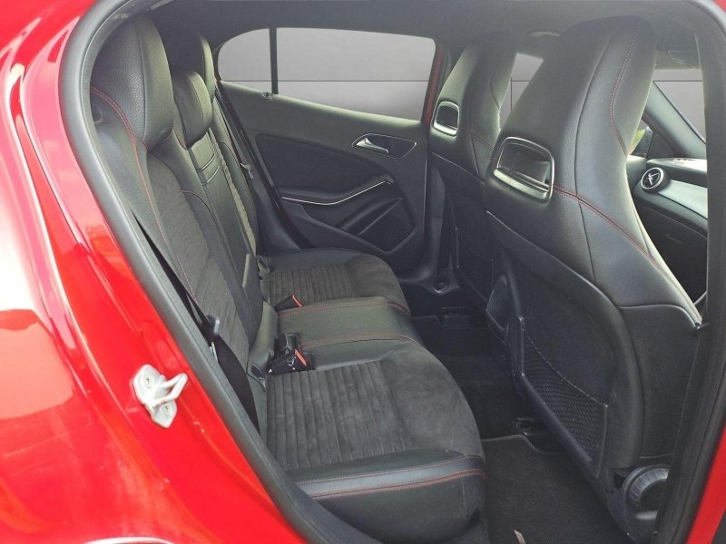 MERCEDES-BENZ GLA CLASS