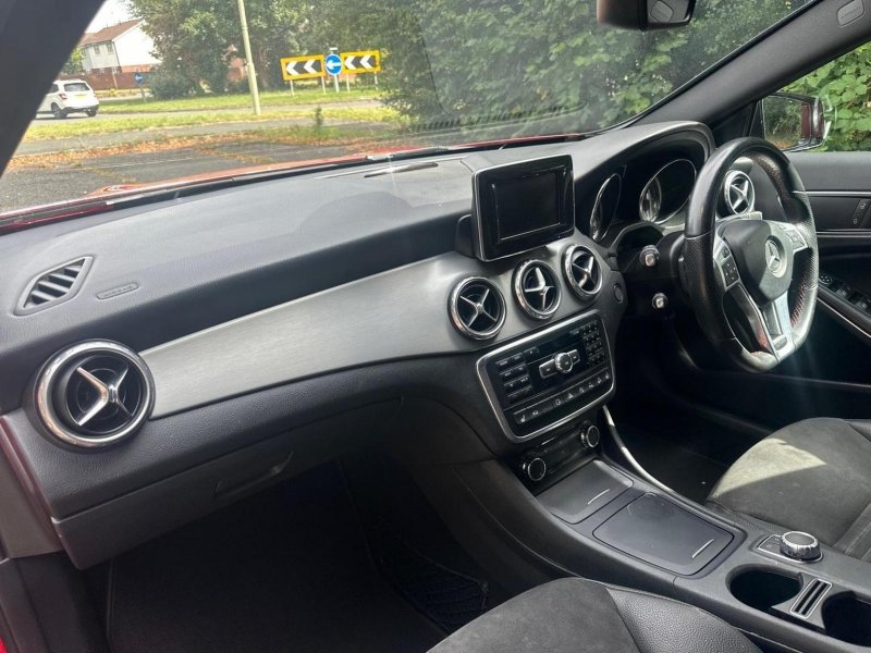 MERCEDES-BENZ GLA CLASS