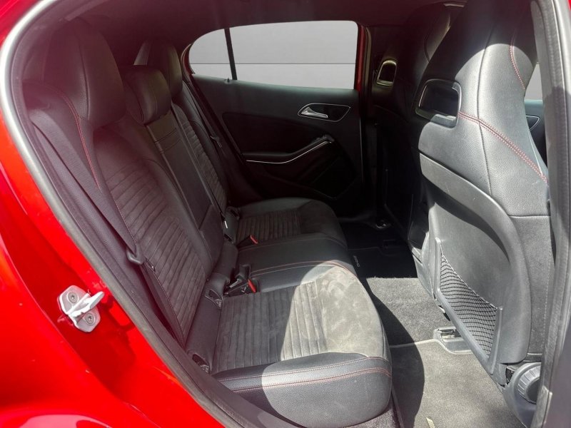 MERCEDES-BENZ GLA CLASS