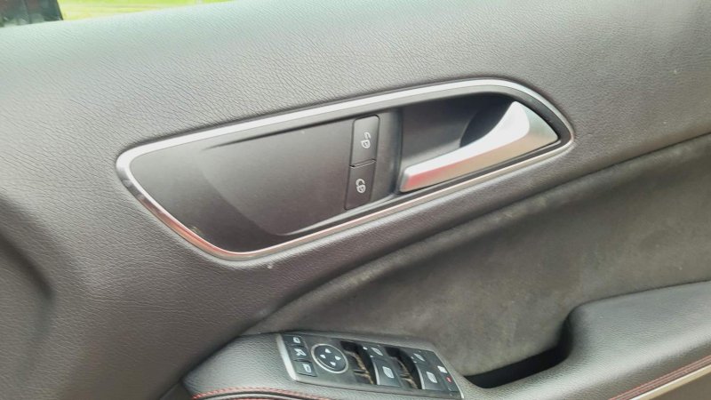 MERCEDES-BENZ GLA CLASS