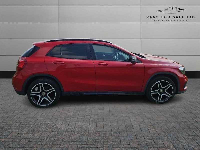 MERCEDES-BENZ GLA CLASS
