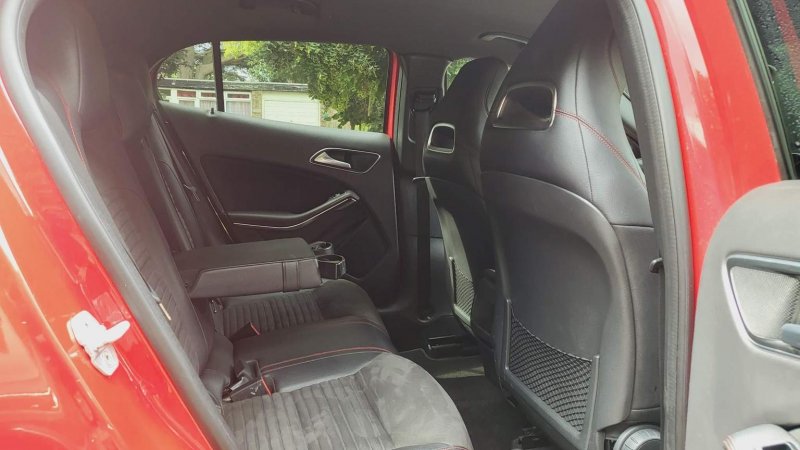 MERCEDES-BENZ GLA CLASS