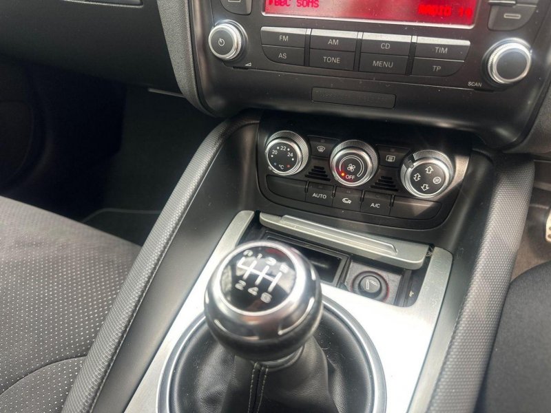 AUDI TT