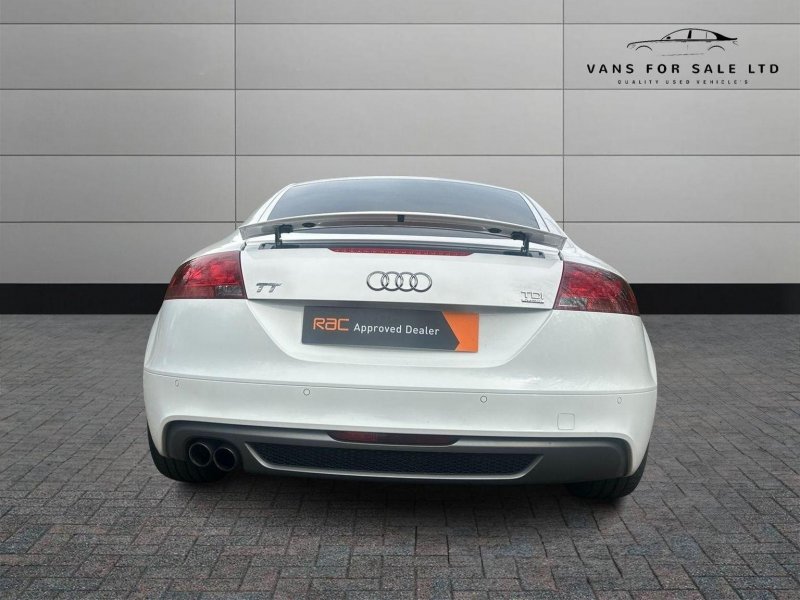 AUDI TT