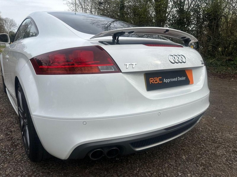 AUDI TT