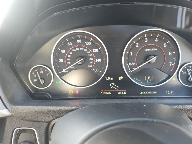 BMW 3 SERIES