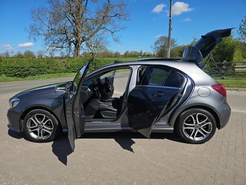 MERCEDES-BENZ A CLASS