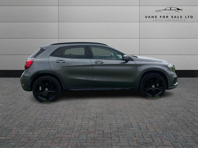 MERCEDES-BENZ GLA CLASS