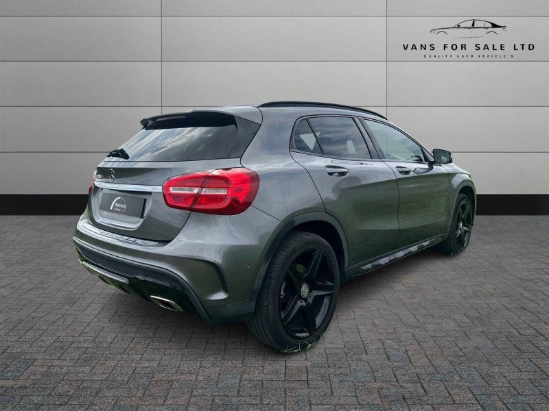 MERCEDES-BENZ GLA CLASS