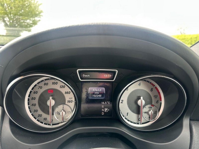 MERCEDES-BENZ GLA CLASS