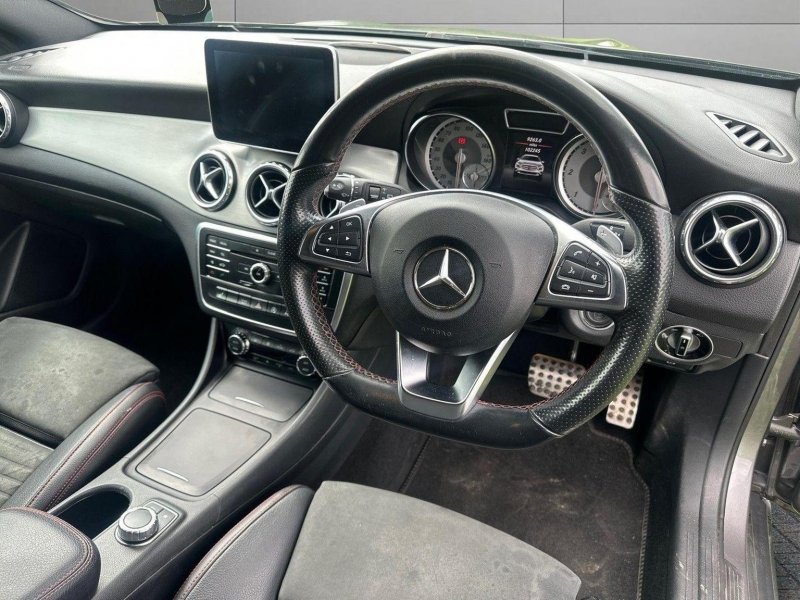 MERCEDES-BENZ GLA CLASS