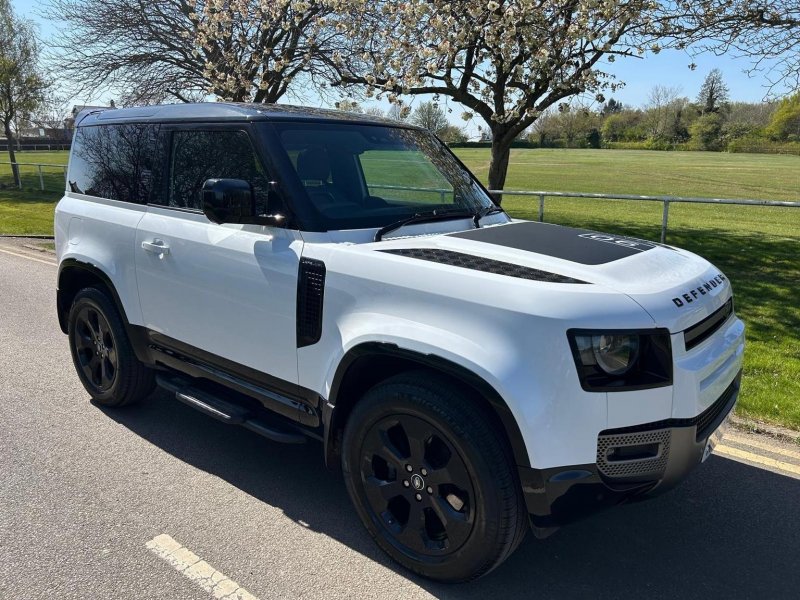 LAND ROVER DEFENDER 90