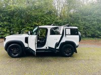 LAND ROVER DEFENDER 110