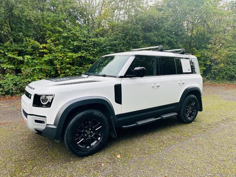 LAND ROVER DEFENDER 110