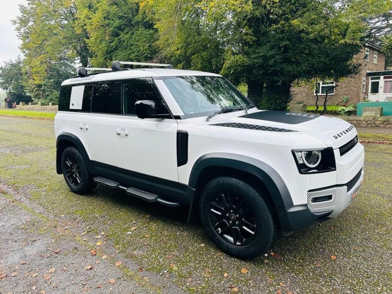 LAND ROVER DEFENDER 110